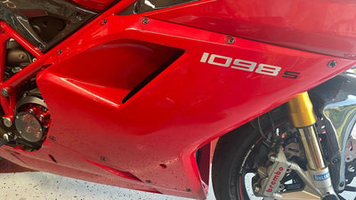 Customer Pictures Ducati 1098 1198 848 Black Dzus Kit