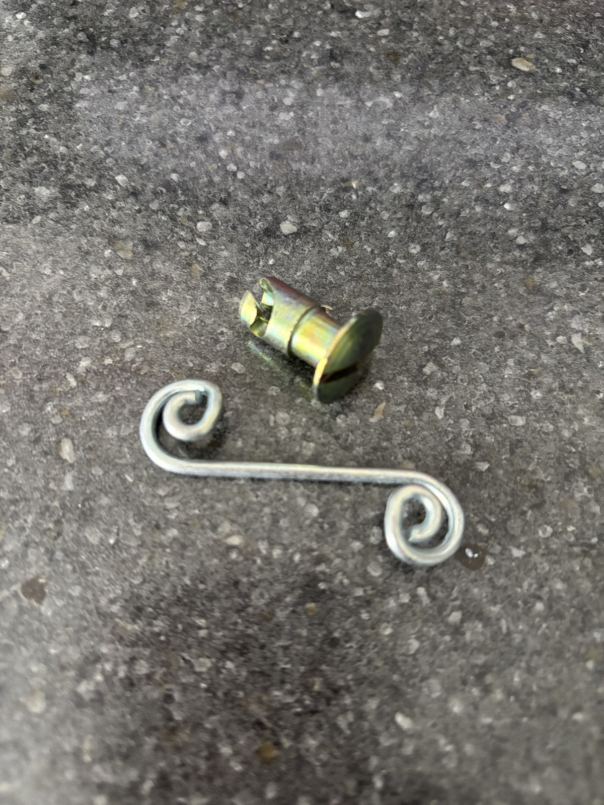1x Dzus D4 AJ6 Panel Quick Release Fastener Quarter Turn Slotted + Wire